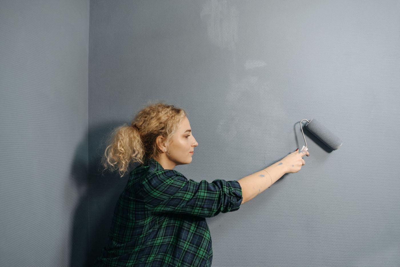 painting and decorating Brixton — Painting & Decorating London