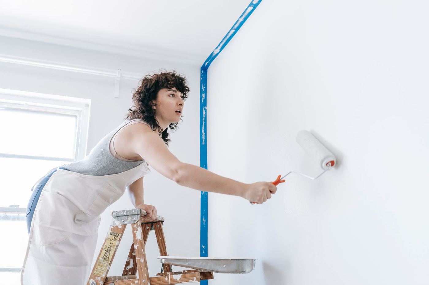 painting and decorating Sydenham — Painting & Decorating London